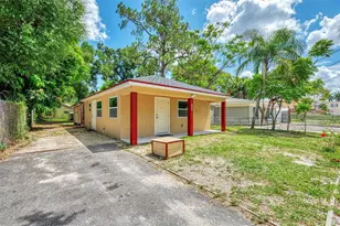 1420 19th Ave W, Bradenton, FL 34205 - Photo 1