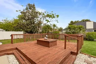 3910 77th Pl E, Sarasota, FL 34243 - Photo 39
