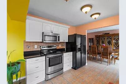 3910 77th Place E, Sarasota, FL 34243 - Photo 15