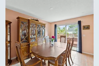 3910 77th Place E, Sarasota, FL 34243 - Photo 11