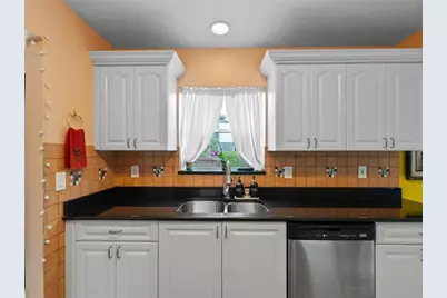 3910 77th Place E, Sarasota, FL 34243 - Photo 17