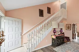 3910 77th Pl E, Sarasota, FL 34243 - Photo 3