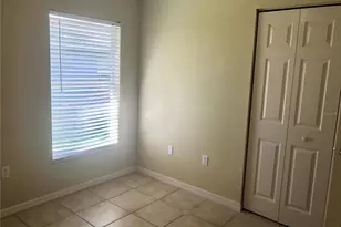 4011 72nd Ave E, Sarasota, FL 34243 - Photo 13