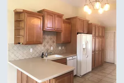 4011 72nd Avenue E, Sarasota, FL 34243 - Photo 9