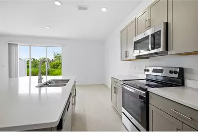 11731 Glenside Terrace, Palmetto, FL 34221 - Photo 7