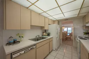 19 Whispering Sands Dr, Sarasota, FL 34242 - Photo 13
