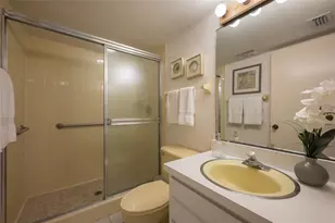 19 Whispering Sands Dr, Sarasota, FL 34242 - Photo 21