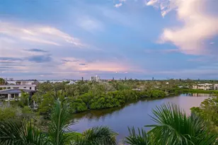 19 Whispering Sands Dr, Sarasota, FL 34242 - Photo 33