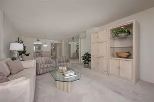 19 Whispering Sands Dr, Sarasota, FL 34242 - Photo 9