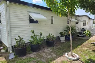 5316 53rd Ave E, Bradenton, FL 34203 - Photo 3
