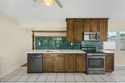 2343 36th Avenue N, Saint Petersburg, FL 33713 - Photo 3