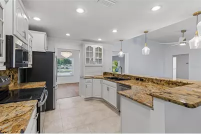 16205 Sawgrass Circle, Tampa, FL 33624 - Photo 39
