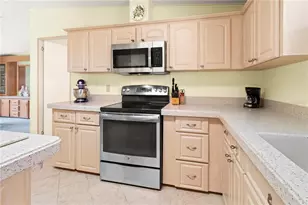 180 Nightingale Cir, Ellenton, FL 34222 - Photo 15
