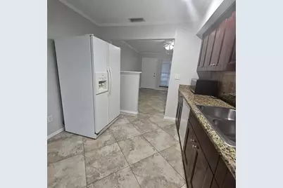 5103 34th Street W, Bradenton, FL 34210 - Photo 5