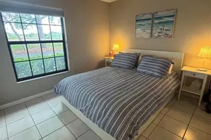 4859 Winslow Beacon, Sarasota, FL 34235 - Photo 9