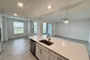 18923 Scallop Loop, Lakewood Ranch, FL 34211 - Photo 5