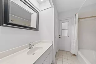555 Park Estates Square, Venice, FL 34293 - Photo 19