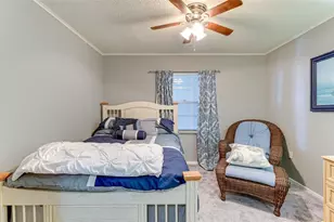 3276 Lake Bayshore Dr N, Bradenton, FL 34205 - Photo 17