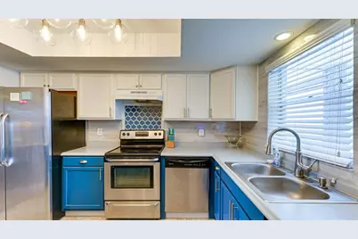 3276 Lake Bayshore Drive N #O-517, Bradenton, FL 34205 - Photo 11