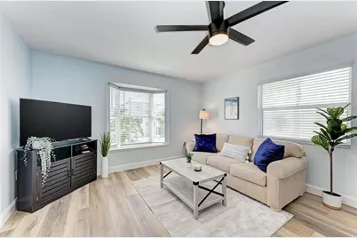 204 Bay Drive N, Bradenton Beach, FL 34217 - Photo 5