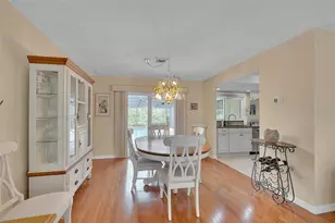 732 S Gondola Dr, Venice, FL 34293 - Photo 11