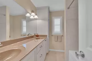 732 S Gondola Dr, Venice, FL 34293 - Photo 45