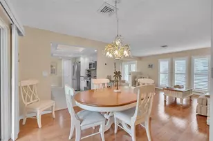 732 S Gondola Dr, Venice, FL 34293 - Photo 13