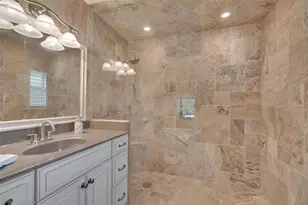 732 S Gondola Dr, Venice, FL 34293 - Photo 31