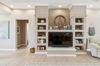 618 Whitfield Avenue, Sarasota, FL 34243 - Photo 15