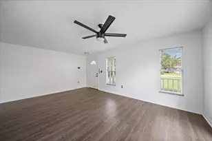 2619 Robinson Ave, Sarasota, FL 34232 - Photo 7