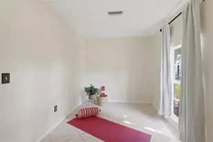 404 Oxford Dr, Nokomis, FL 34275 - Photo 13
