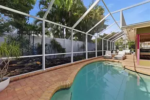 1833 Oak View Dr, Sarasota, FL 34232 - Photo 25