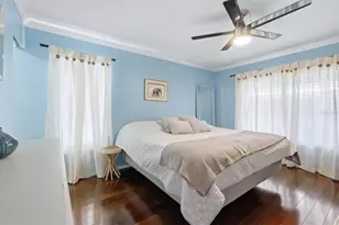1833 Oak View Dr, Sarasota, FL 34232 - Photo 15