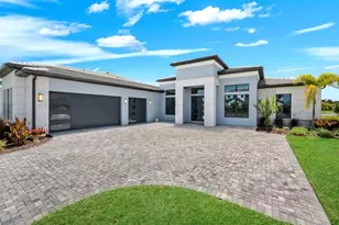 2428 Waterfront Cir, Sarasota, FL 34240 - Photo 3