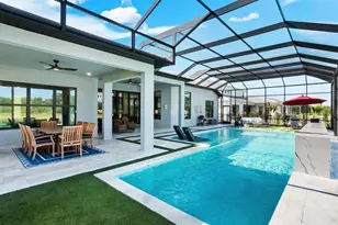 2428 Waterfront Cir, Sarasota, FL 34240 - Photo 53