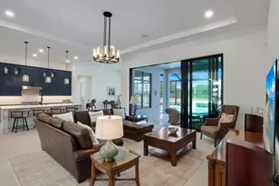 2428 Waterfront Cir, Sarasota, FL 34240 - Photo 25