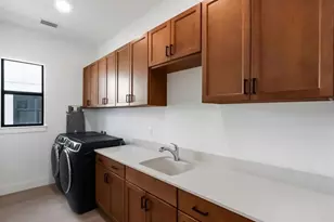 2428 Waterfront Cir, Sarasota, FL 34240 - Photo 53
