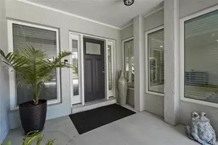 138 Holly Ave, Sarasota, FL 34243 - Photo 5
