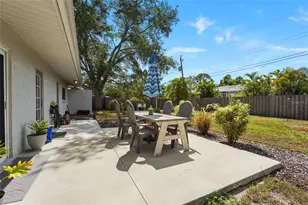 138 Holly Ave, Sarasota, FL 34243 - Photo 33