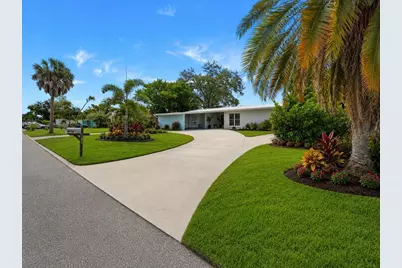 138 Holly Avenue, Sarasota, FL 34243 - Photo 3