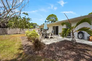 138 Holly Ave, Sarasota, FL 34243 - Photo 37