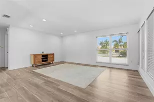 138 Holly Ave, Sarasota, FL 34243 - Photo 21