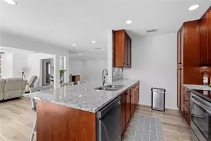 138 Holly Ave, Sarasota, FL 34243 - Photo 15