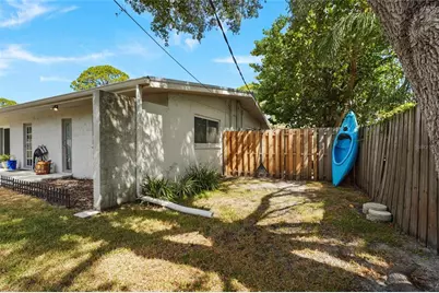 138 Holly Avenue, Sarasota, FL 34243 - Photo 33