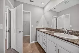 2683 Midnight Pearl Dr, Sarasota, FL 34240 - Photo 21