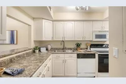 3700 S Osprey Avenue #222, Sarasota, FL 34239 - Photo 11