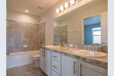 1097 Grantham Drive, Sarasota, FL 34234 - Photo 19