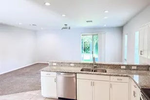 1097 Grantham Dr, Sarasota, FL 34234 - Photo 13