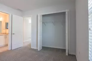 1097 Grantham Dr, Sarasota, FL 34234 - Photo 17