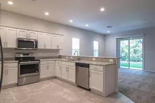1097 Grantham Dr, Sarasota, FL 34234 - Photo 9